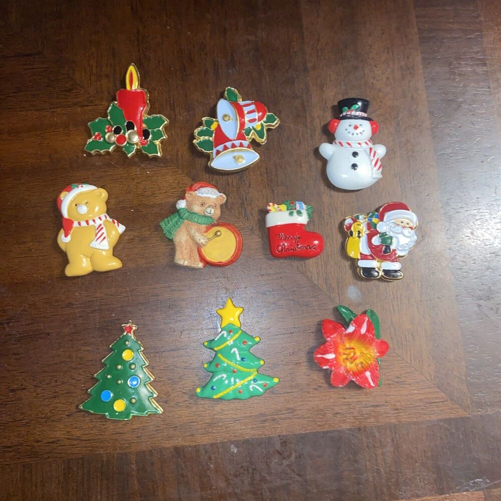 Vintage Various Christmas Magnets Lot Of 10